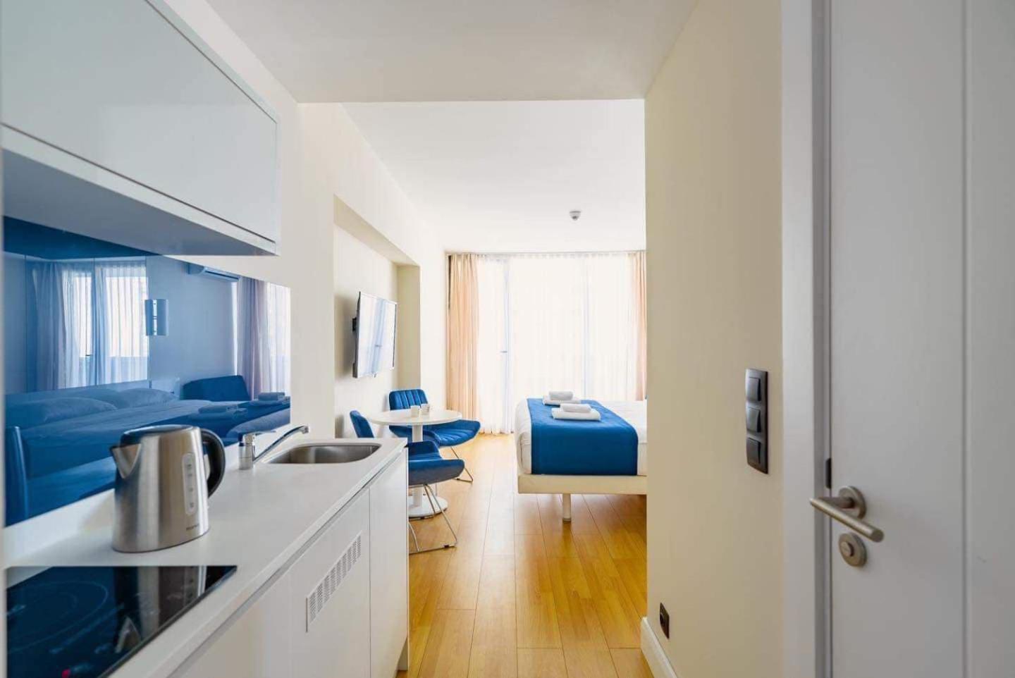 Orbi City Block A Floor 10 Room 40 Batumi Exteriör bild